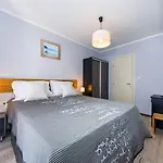 Ema 2Br Apt. In Old Town Centre