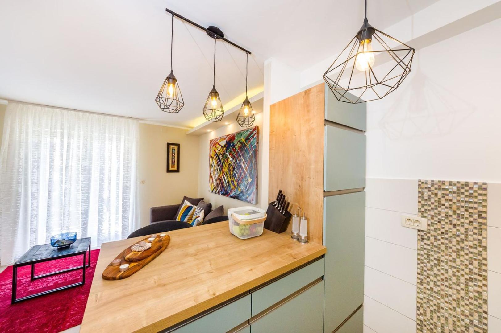 Appartement Ema 2br Apt. In Old Town Centre