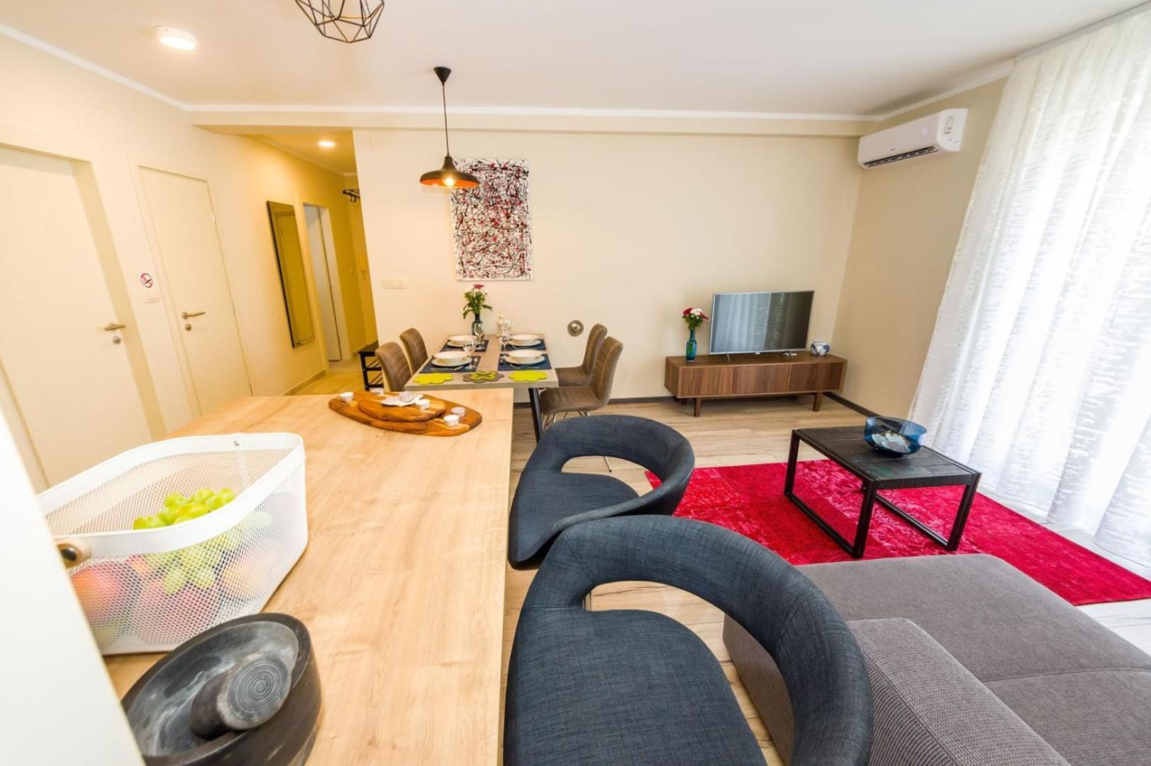 Appartement Ema 2br Apt. In Old Town Centre *