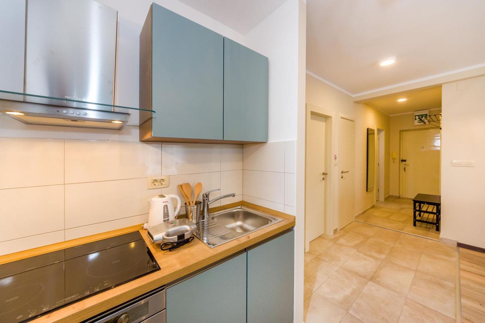 Ema 2br Apt. In Old Town Centre *