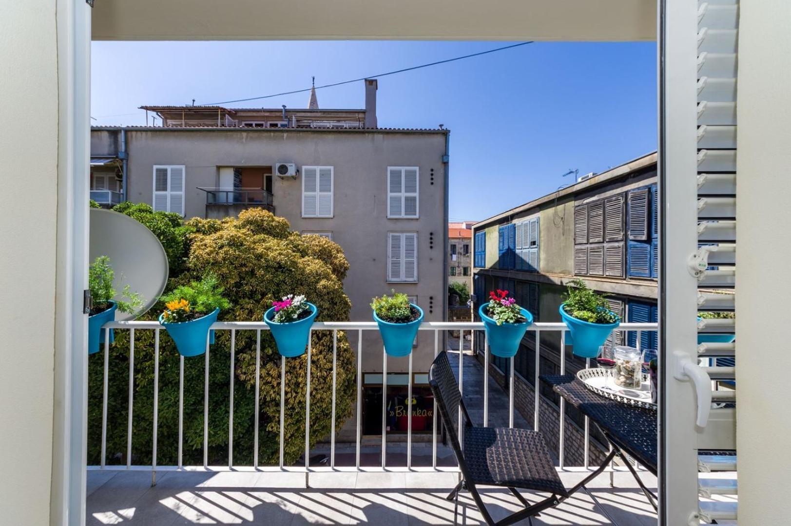 Appartement Ema 2br Apt. In Old Town Centre